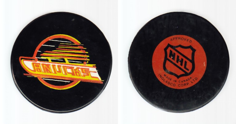 1979-80 NHL BILTRITE VANCOUVER CANUCKS GAME PUCK photo 1979-80 NHL BILTRITE VANCOUVER CANUCKS GAME PUCK photo