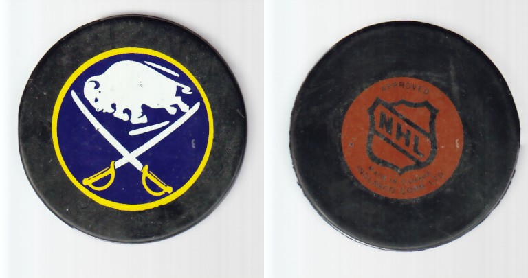 1980-85 NHL VICEROY BUFFALO SABRES GAME PUCK photo 1980-85 NHL VICEROY BUFFALO SABRES GAME PUCK photo