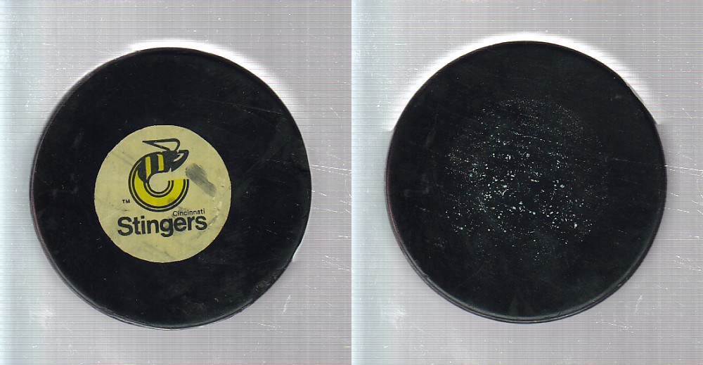 1973-77 WHA VICEROY V3 CINCINNATI STINGERS GAME PUCK photo 1973-77 WHA VICEROY V3 CINCINNATI STINGERS GAME PUCK photo