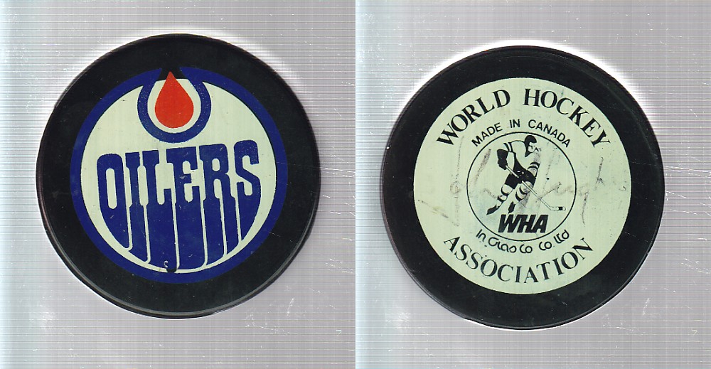 1978-79 WHA BILTRITE B3 EDMONTON OILERS GAME PUCK photo 1978-79 WHA BILTRITE B3 EDMONTON OILERS GAME PUCK photo