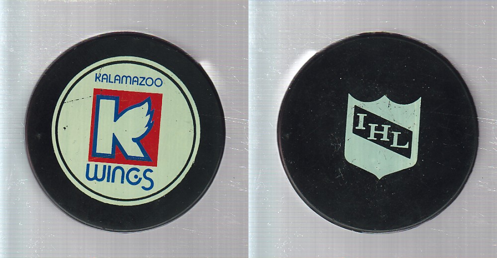 1977-78 VICEROY V3 KALAMA 200 WINGS GAME PUCK photo 1977-78 VICEROY V3 KALAMA 200 WINGS GAME PUCK photo