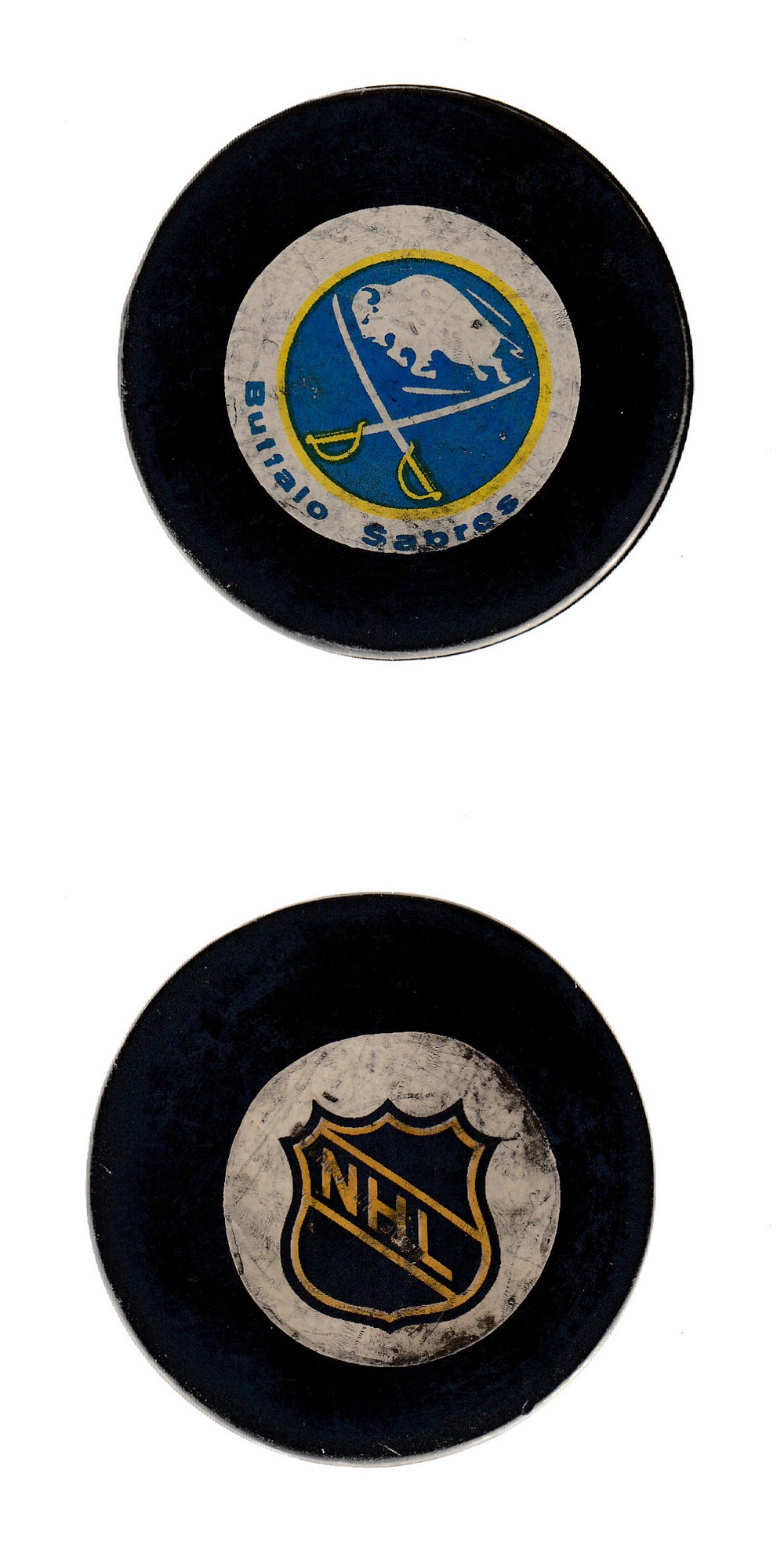 1972-74 BILTRITE BUFFALO SABRES PUCK photo