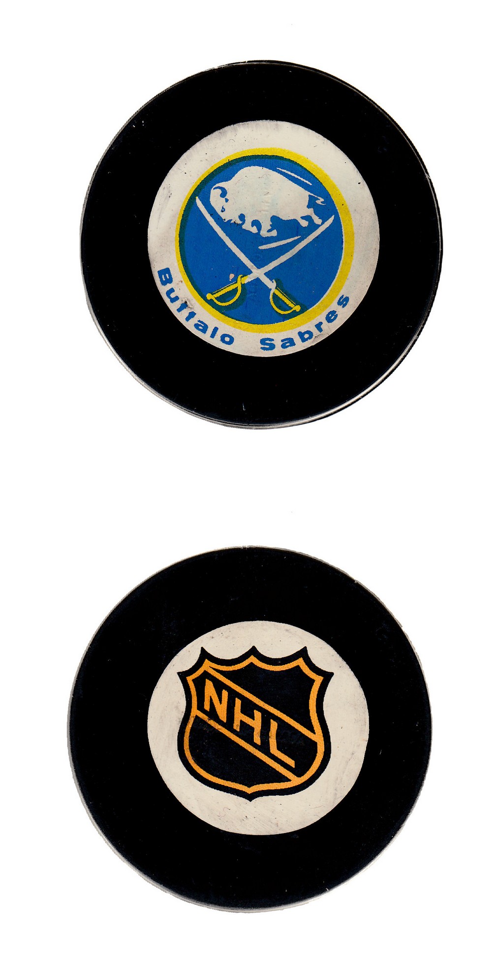 1972-74 BILTRITE BUFFALO SABRES PUCK photo