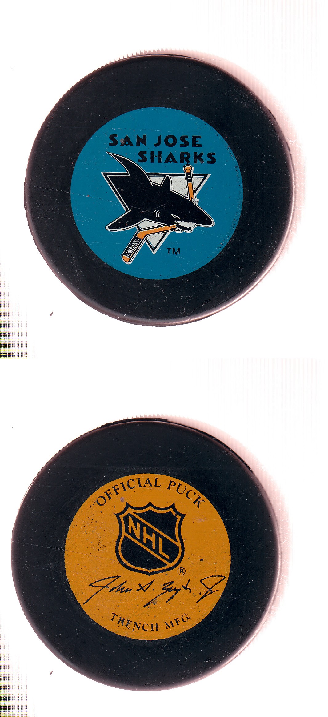 1985-92 GTO (NO OFFICIAL) SAN JOSE SHARKS GAME PUCK photo 1985-92 GTO (NO OFFICIAL) SAN JOSE SHARKS GAME PUCK photo
