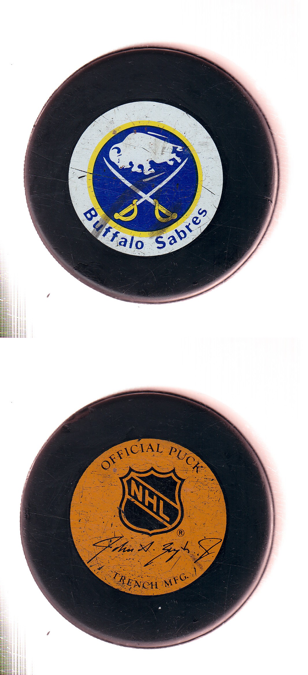 1982-92 GT1 (WITH OFFICIAL) BUFFALO SABRES GAME PUCK photo 1982-92 GT1 (WITH OFFICIAL) BUFFALO SABRES GAME PUCK photo