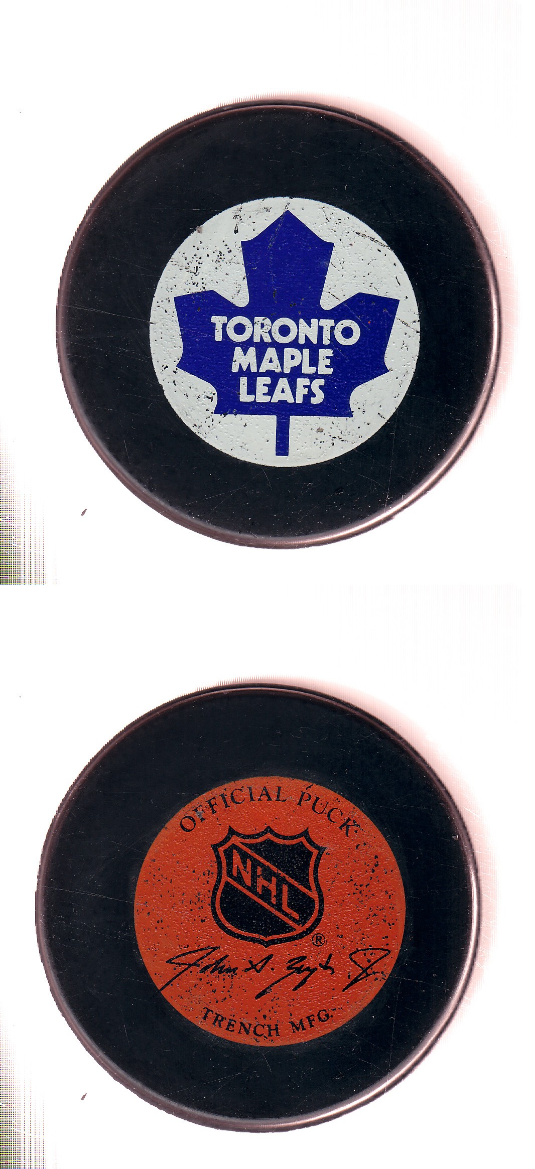 1982-92 GT1 (WITH OFFICIAL) TORONTO MAPLE LEAFS GAME PUCK photo 1982-92 GT1 (WITH OFFICIAL) TORONTO MAPLE LEAFS GAME PUCK photo