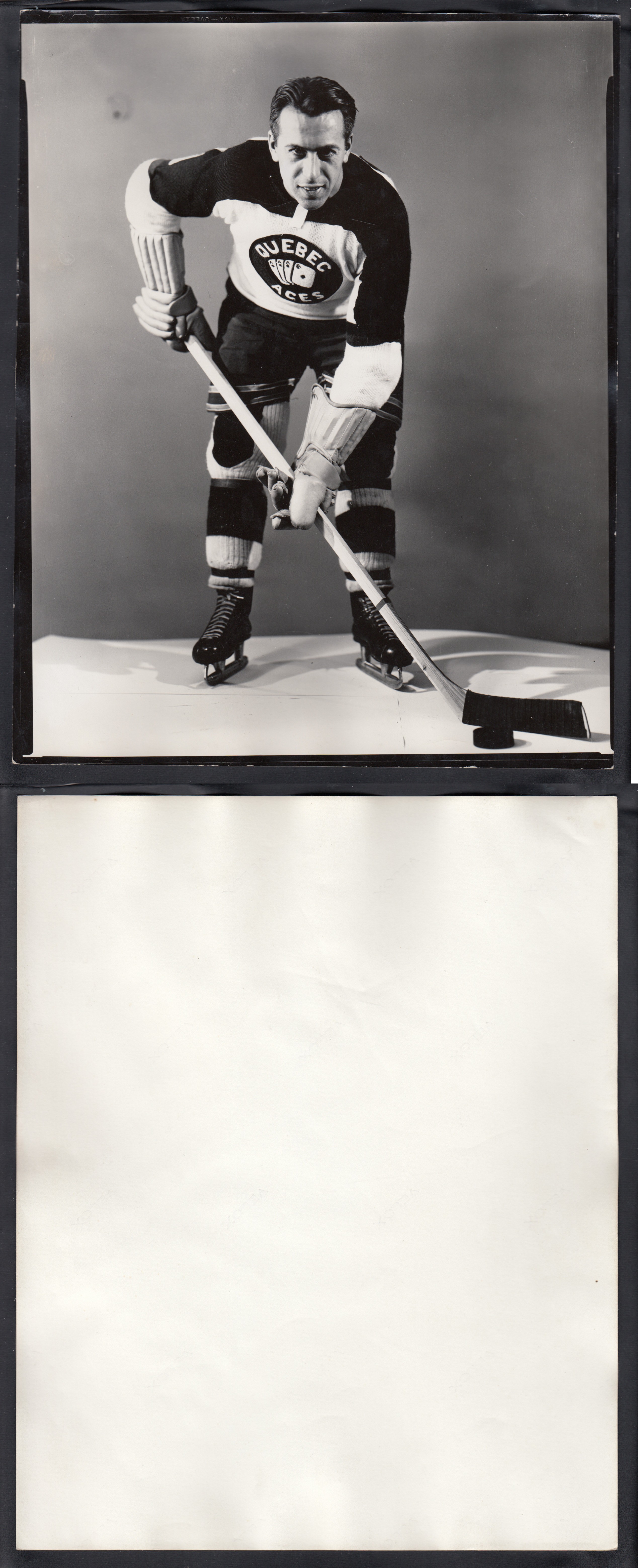 1940'S QUEBEC ACES UNKNOWN PLAYER PHOTO photo