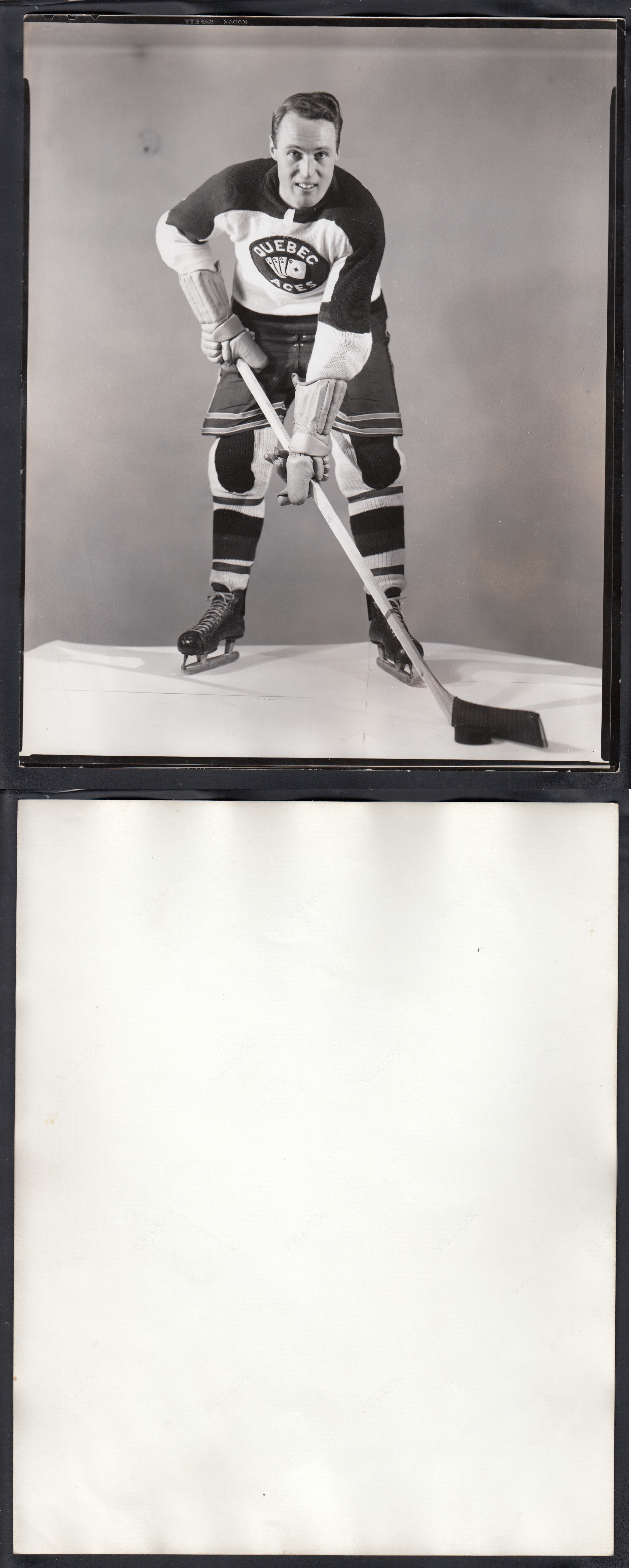 1940'S QUEBEC ACES UNKNOWN PLAYER PHOTO photo