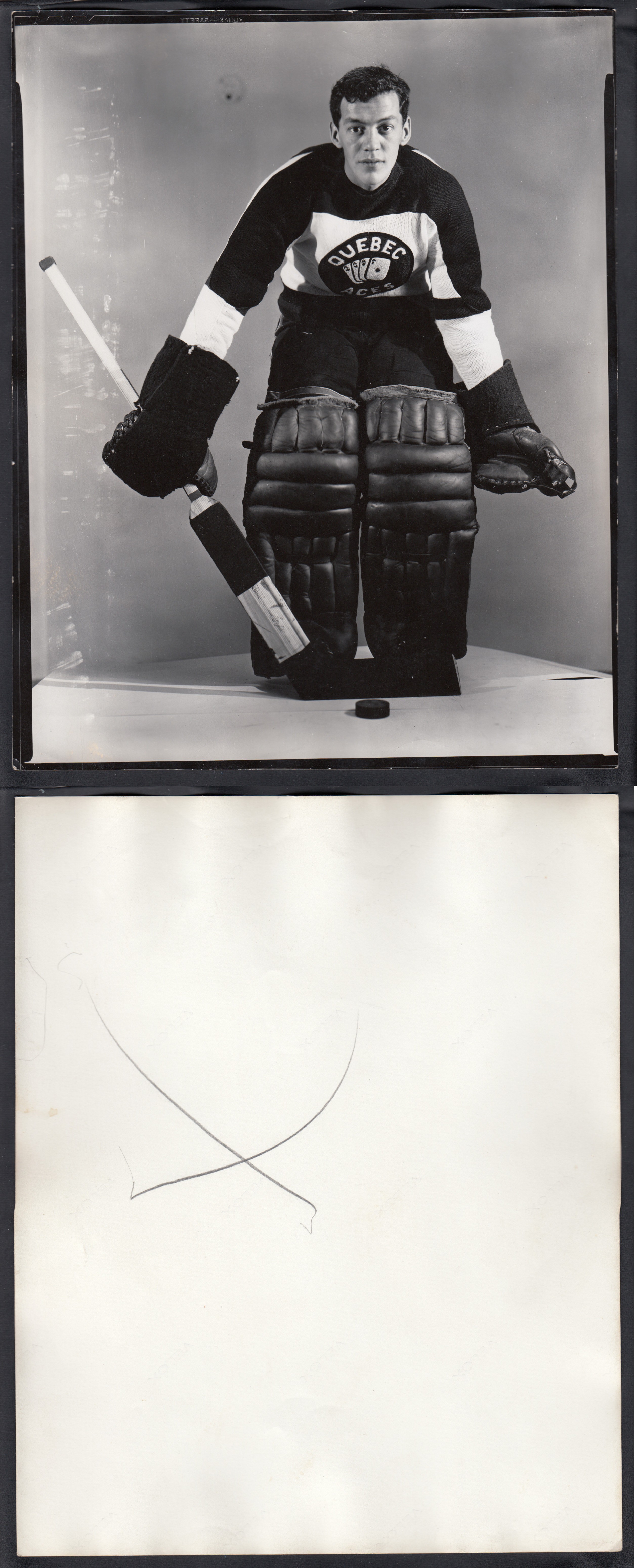 1940'S QUEBEC ACES UNKNOWN PLAYER PHOTO photo