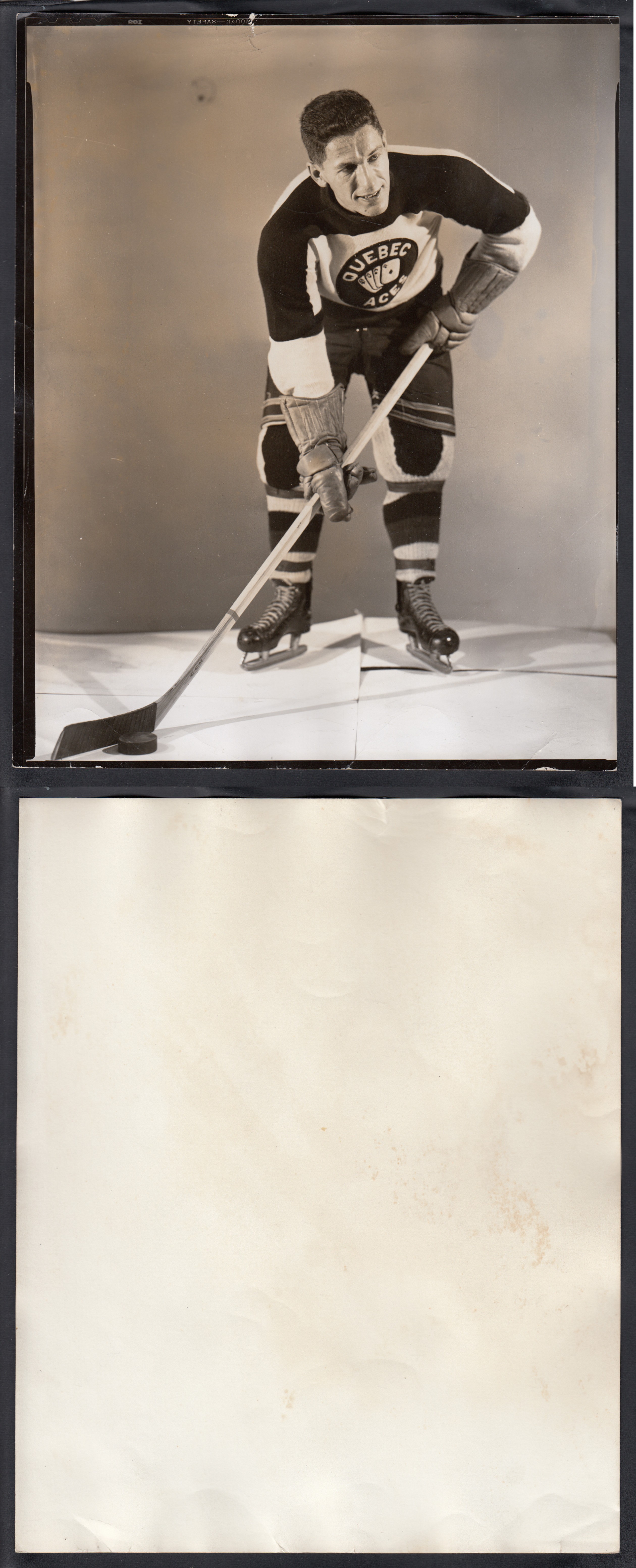 1940'S QUEBEC ACES UNKNOWN PLAYER PHOTO photo