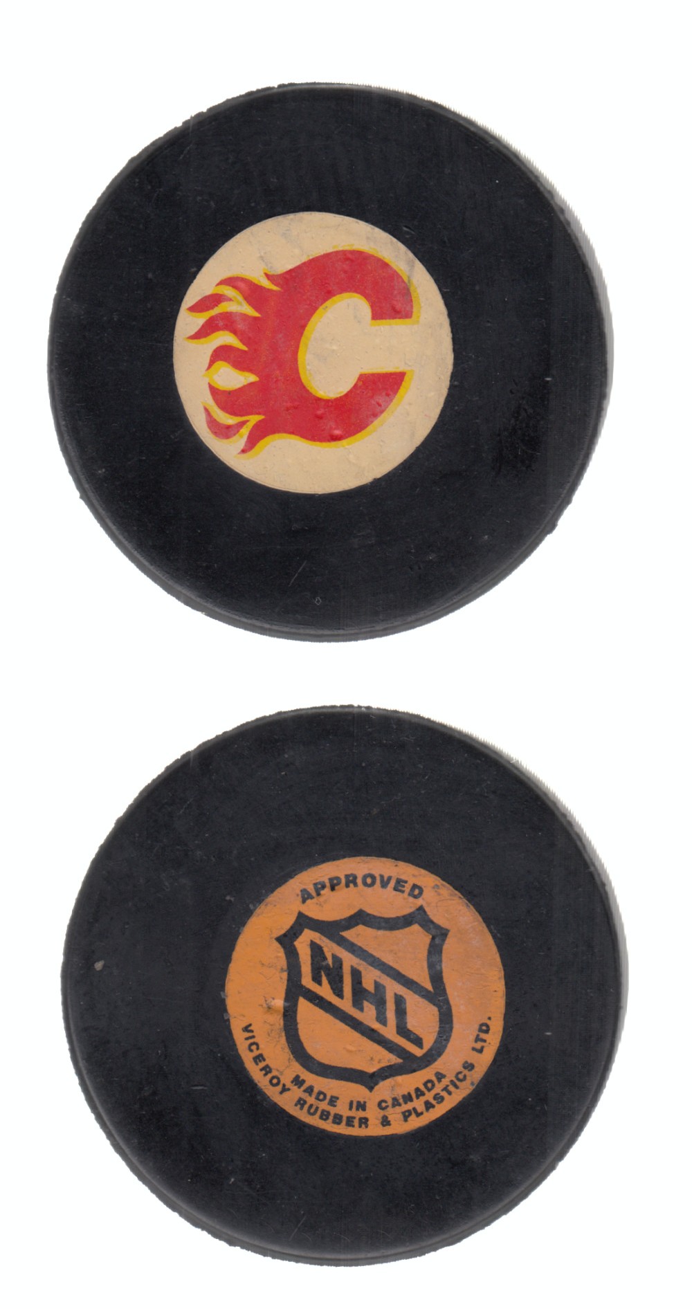 1975-83 VICEROY V3 CALGARY FLAMES GAME PUCK photo