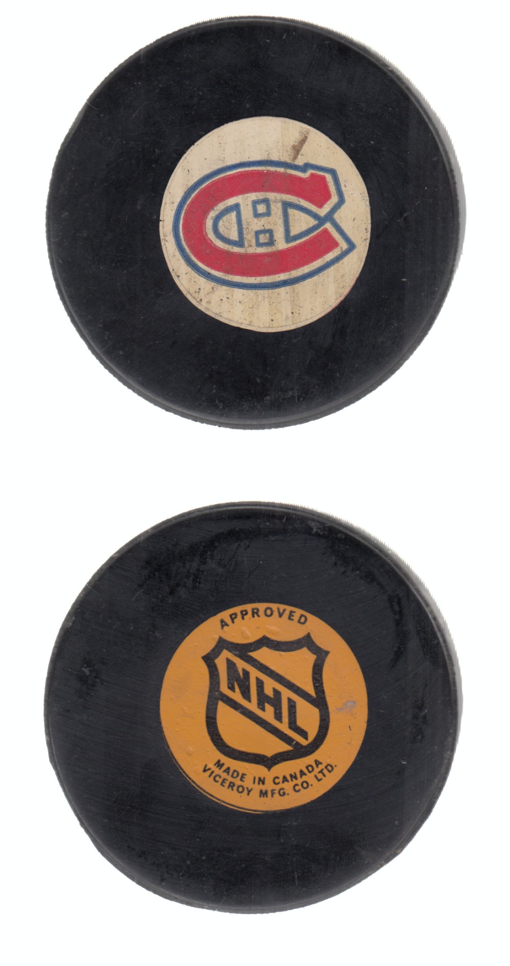 1975-83 VICEROY V3 MONTREAL CANADIENS GAME PUCK photo 1975-83 VICEROY V3 MONTREAL CANADIENS GAME PUCK photo