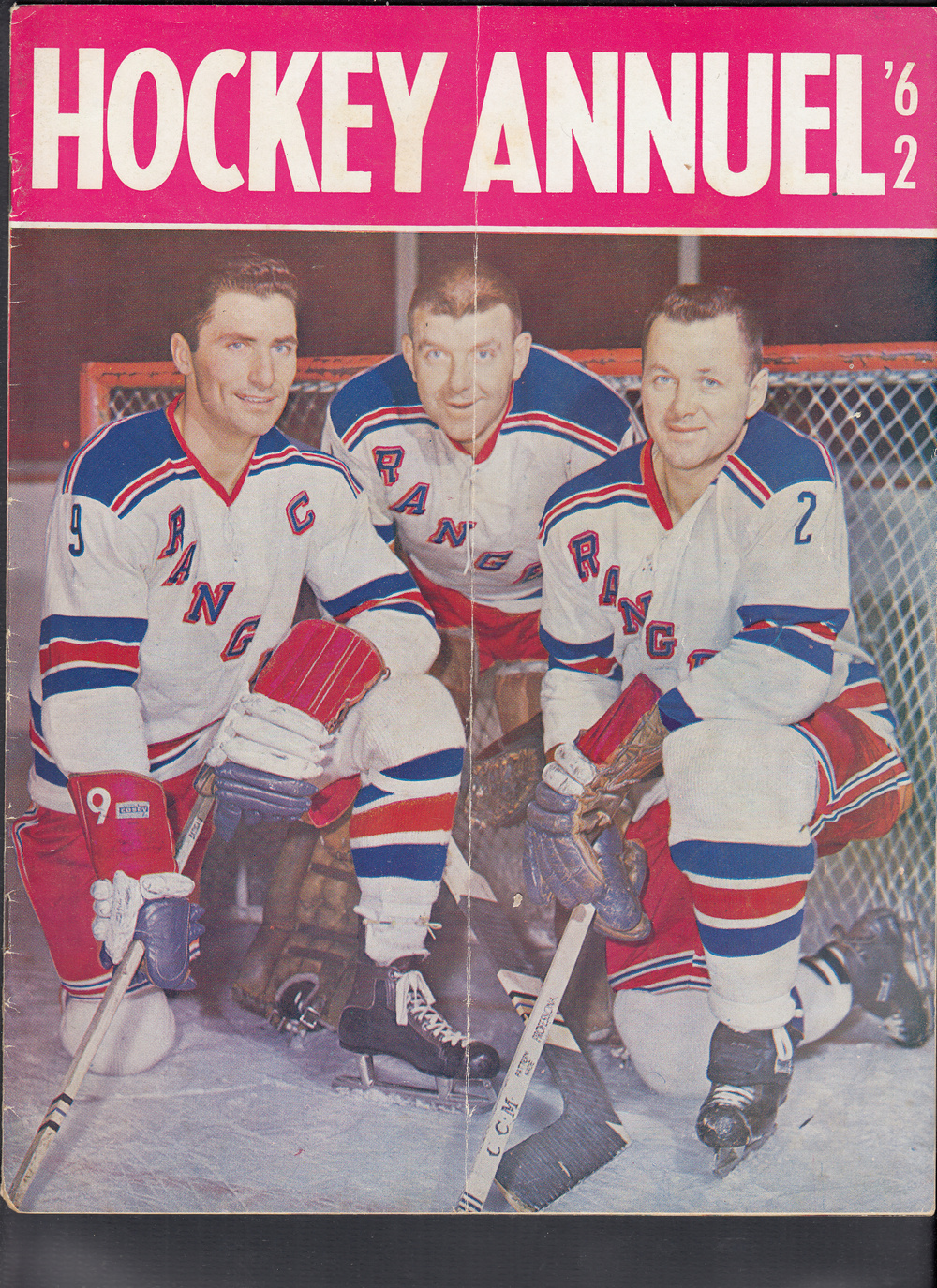 1962 SPORT REVUE MAGAZINE G. WORSLEY ON COVER photo 1962 SPORT REVUE MAGAZINE G. WORSLEY ON COVER photo