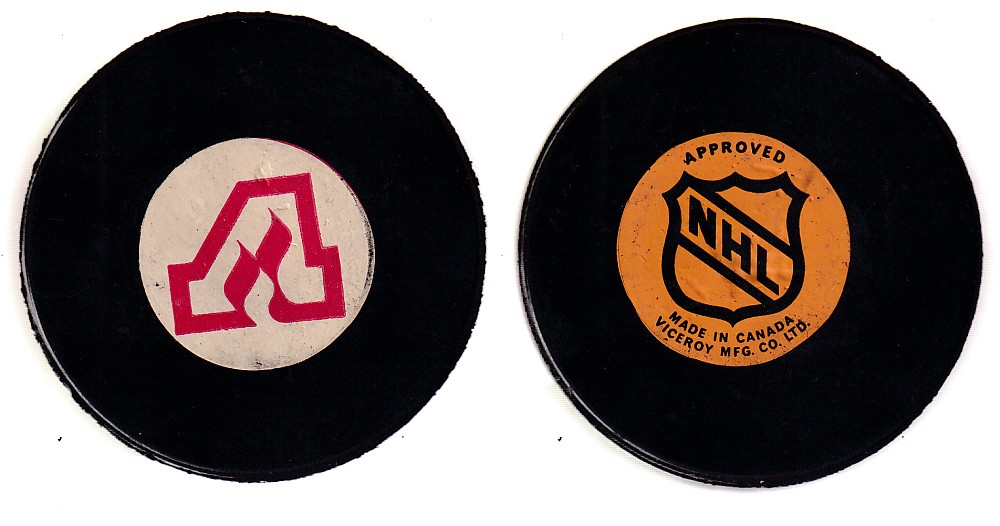 1975-83 VICEROY V3 ATLANTA FLAMES GAME PUCK photo 1975-83 VICEROY V3 ATLANTA FLAMES GAME PUCK photo