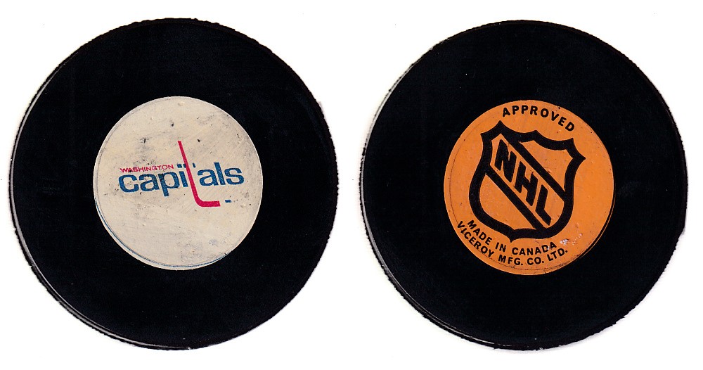1975-83 VICEROY V3 WASHINGTON CAPITALS GAME PUCK photo 1975-83 VICEROY V3 WASHINGTON CAPITALS GAME PUCK photo