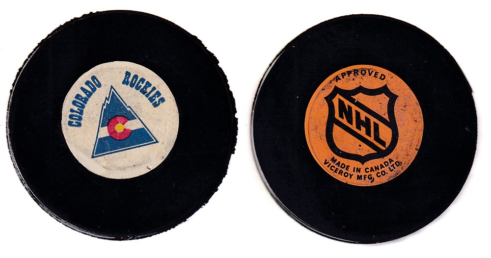 1975-83 VICEROY V3 COLORADO ROCKIES V.1 GAME PUCK photo