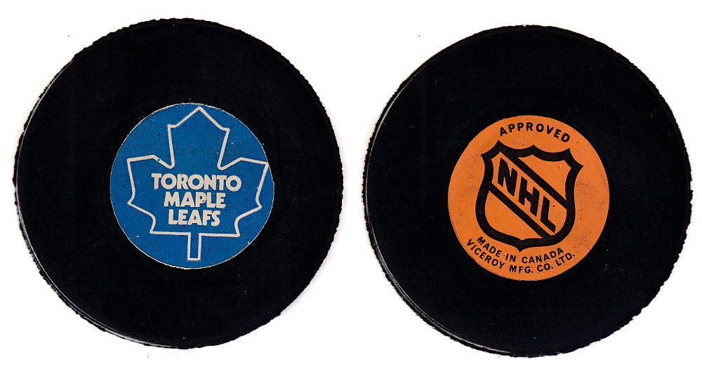 1975-83 VICEROY V3 TORONTO MAPLE LEAFS GAME PUCK photo 1975-83 VICEROY V3 TORONTO MAPLE LEAFS GAME PUCK photo