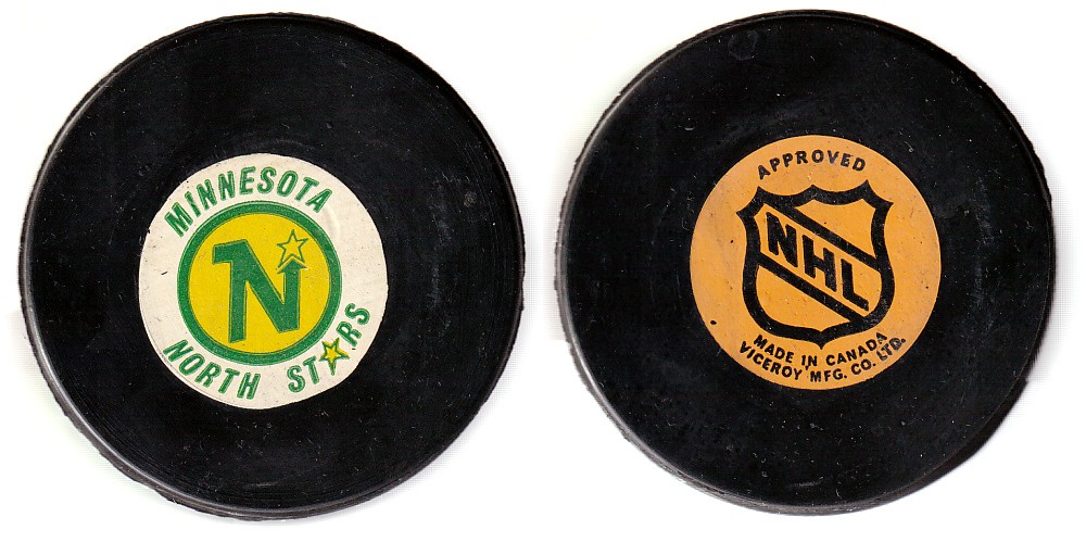 1975-83 VICEROY V3 MINNESOTA NORTH STARS GAME PUCK photo