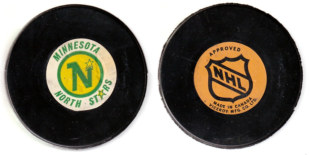 1975-83 VICEROY V3 MINNESOTA NORTH STARS GAME PUCK photo 1975-83 VICEROY V3 MINNESOTA NORTH STARS GAME PUCK photo