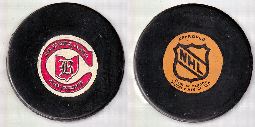 1975-83 VICEROY V3 CLEVELAND BARONS GAME PUCK photo 1975-83 VICEROY V3 CLEVELAND BARONS GAME PUCK photo