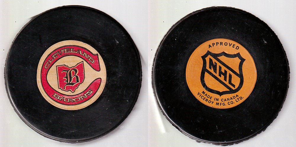1975-83 VICEROY V3 CLEVELAND BARONS GAME PUCK photo 1975-83 VICEROY V3 CLEVELAND BARONS GAME PUCK photo