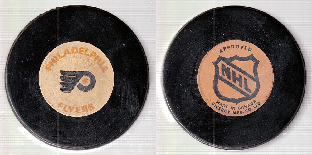 1975-83 VICEROY V3 PHILADELPHIA FLYERS V1 GAME PUCK photo 1975-83 VICEROY V3 PHILADELPHIA FLYERS V1 GAME PUCK photo