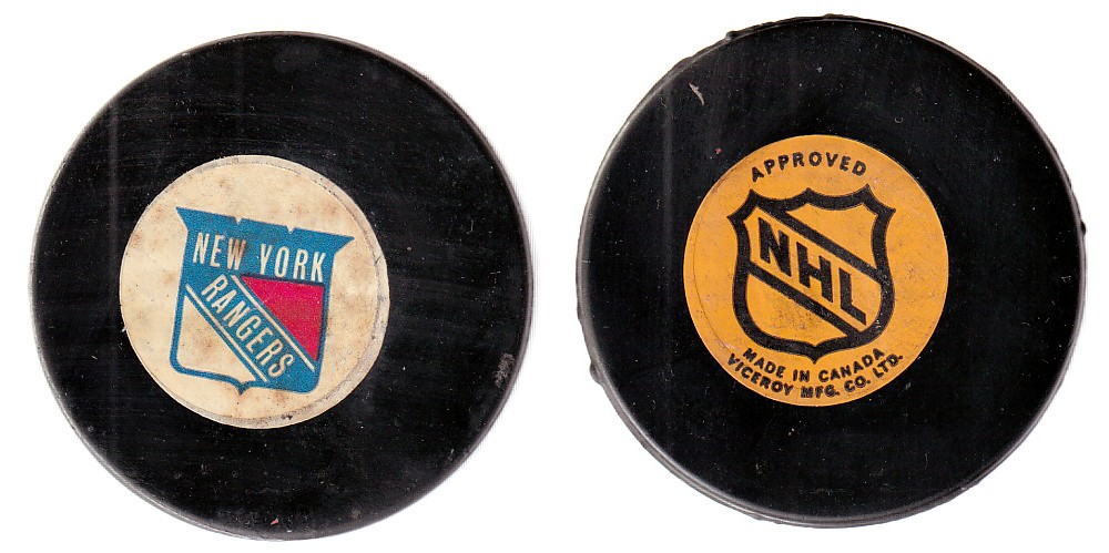 1972-75 VICEROY V2 NY RANGERS GAME PUCK photo