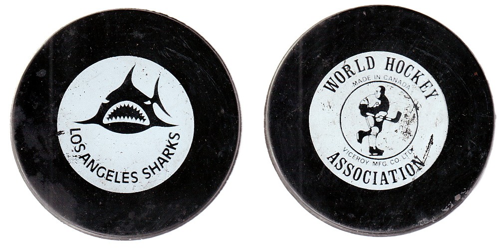 1973-77 VICEROY V2 LOS ANGELES SHARKS PUCK photo 1973-77 VICEROY V2 LOS ANGELES SHARKS PUCK photo