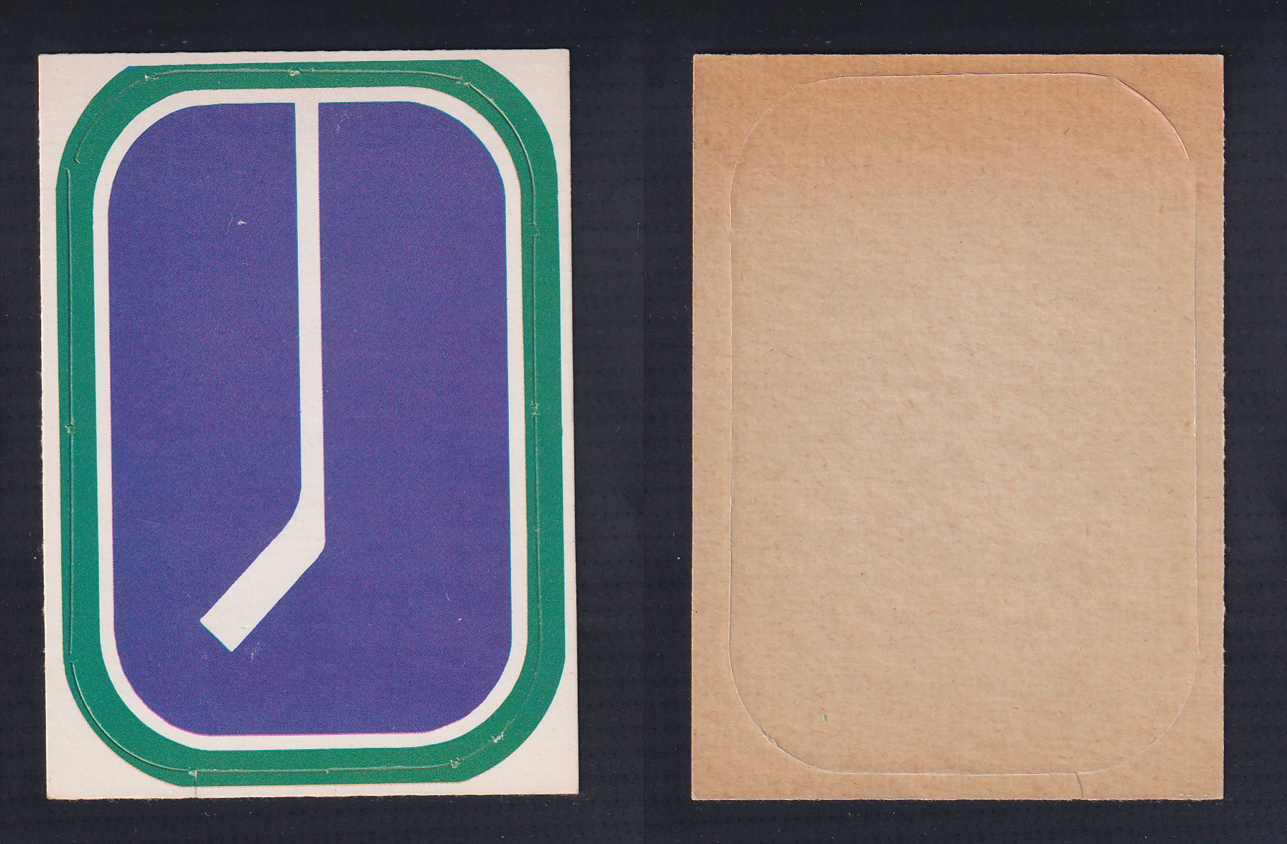 1972-73 O-PEE-CHEE TEAM EMBLEM VANCOUVER CANUCKS photo 1972-73 O-PEE-CHEE TEAM EMBLEM VANCOUVER CANUCKS photo