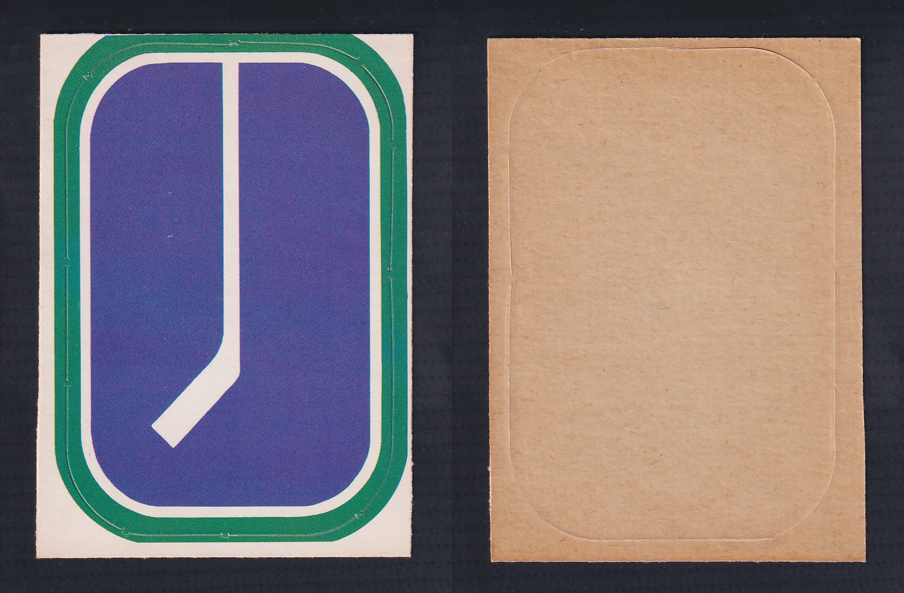 1972-73 O-PEE-CHEE TEAM EMBLEM VANCOUVER CANUCKS photo 1972-73 O-PEE-CHEE TEAM EMBLEM VANCOUVER CANUCKS photo